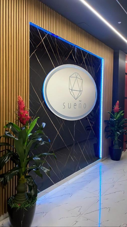 Sueno Apartments & Suites ティラナ エクステリア 写真