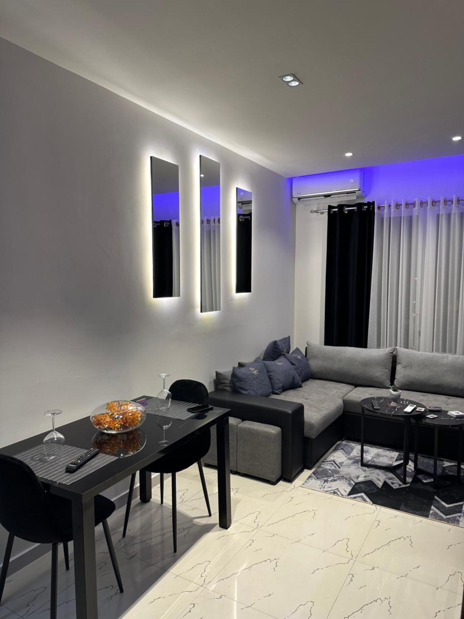 Sueno Apartments & Suites ティラナ エクステリア 写真