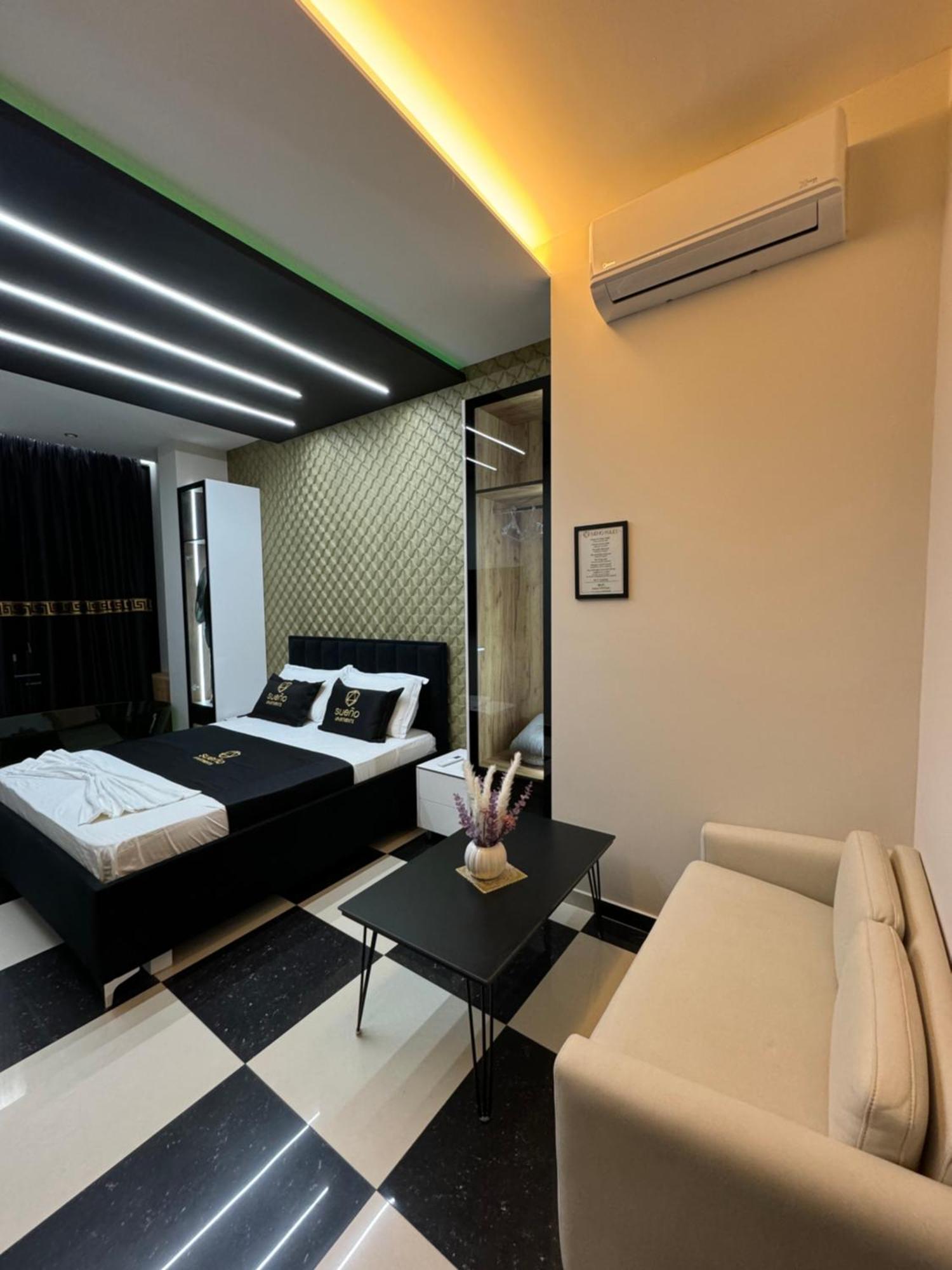 Sueno Apartments & Suites ティラナ エクステリア 写真