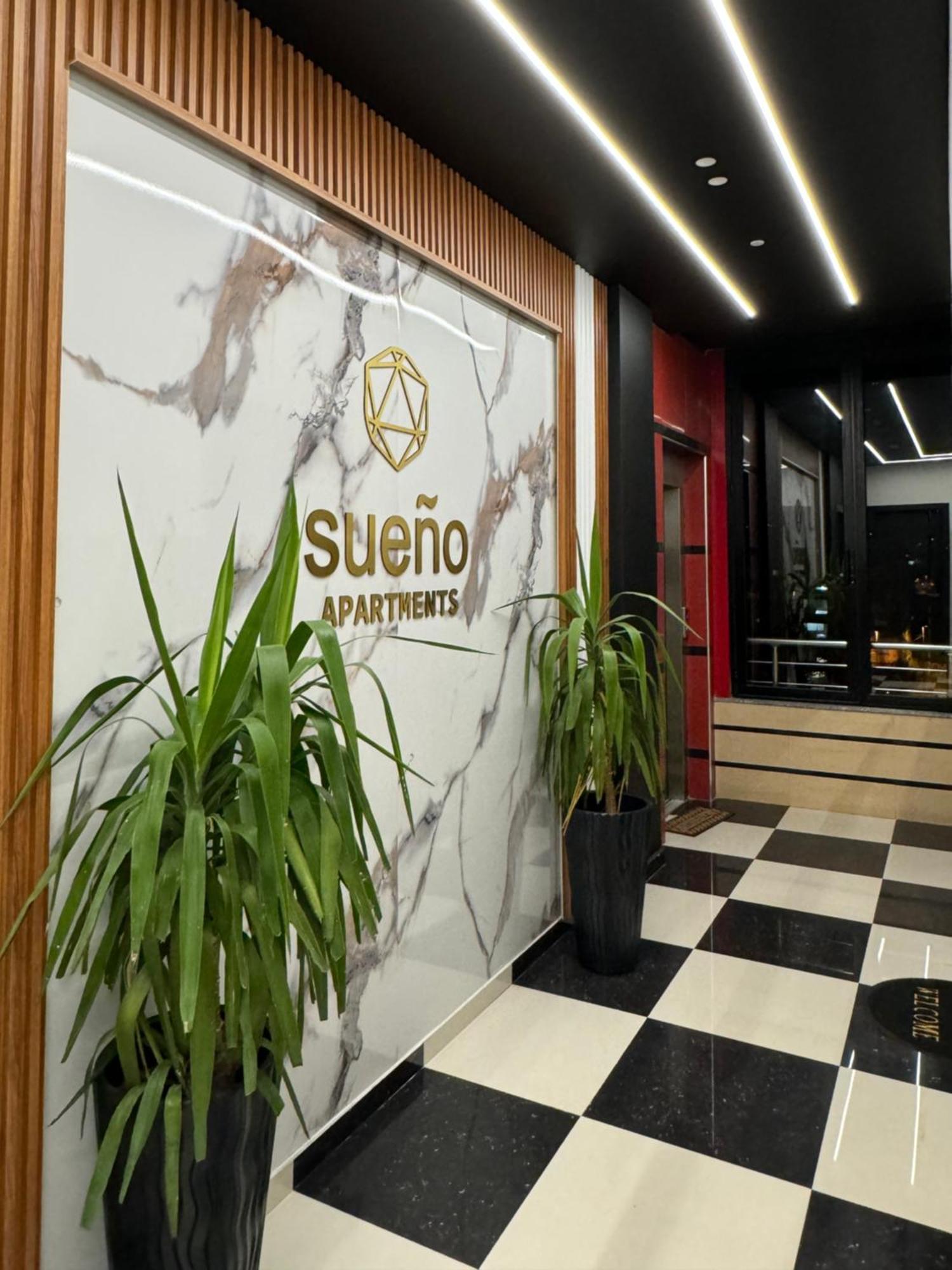 Sueno Apartments & Suites ティラナ エクステリア 写真