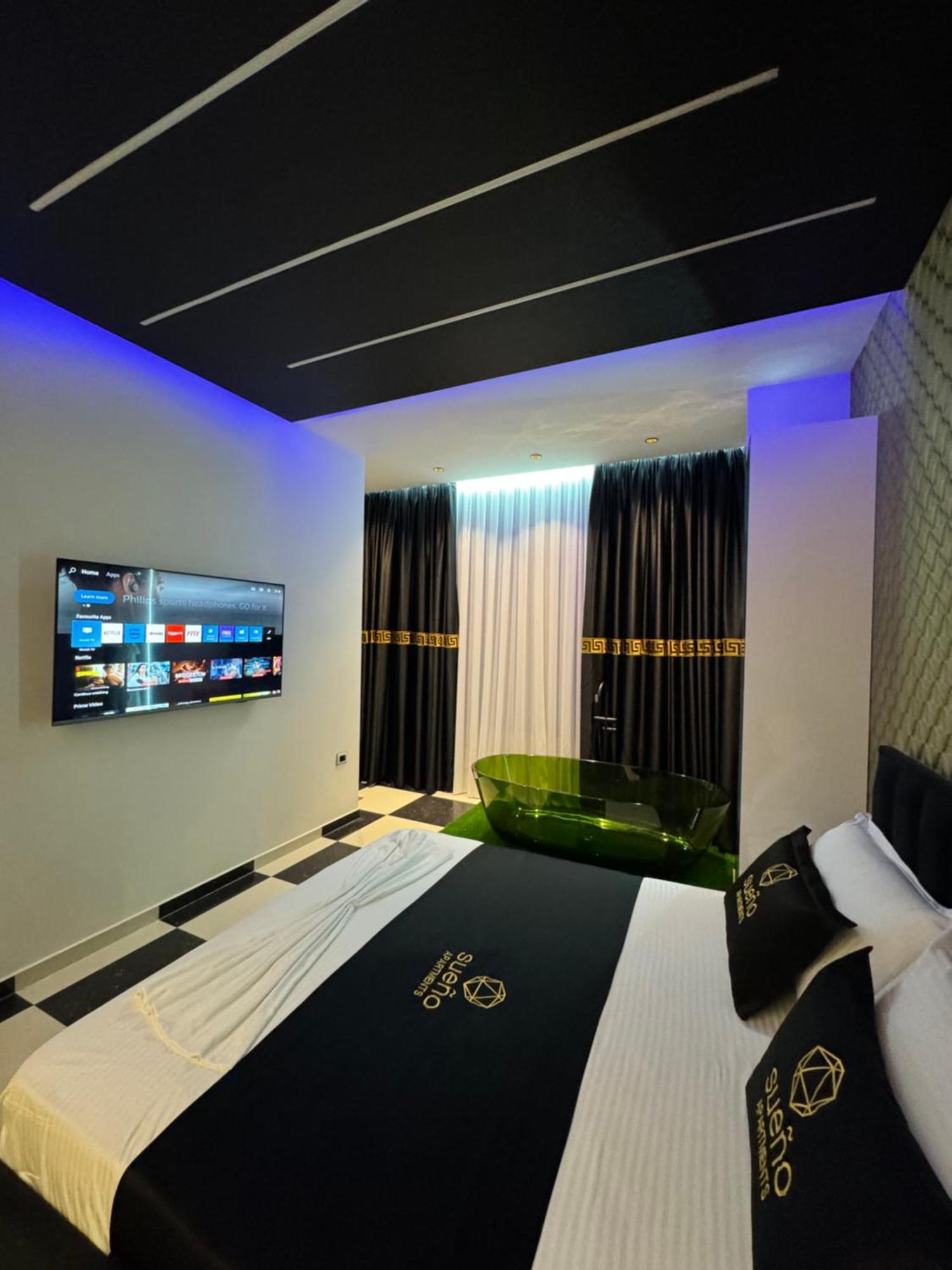 Sueno Apartments & Suites ティラナ エクステリア 写真