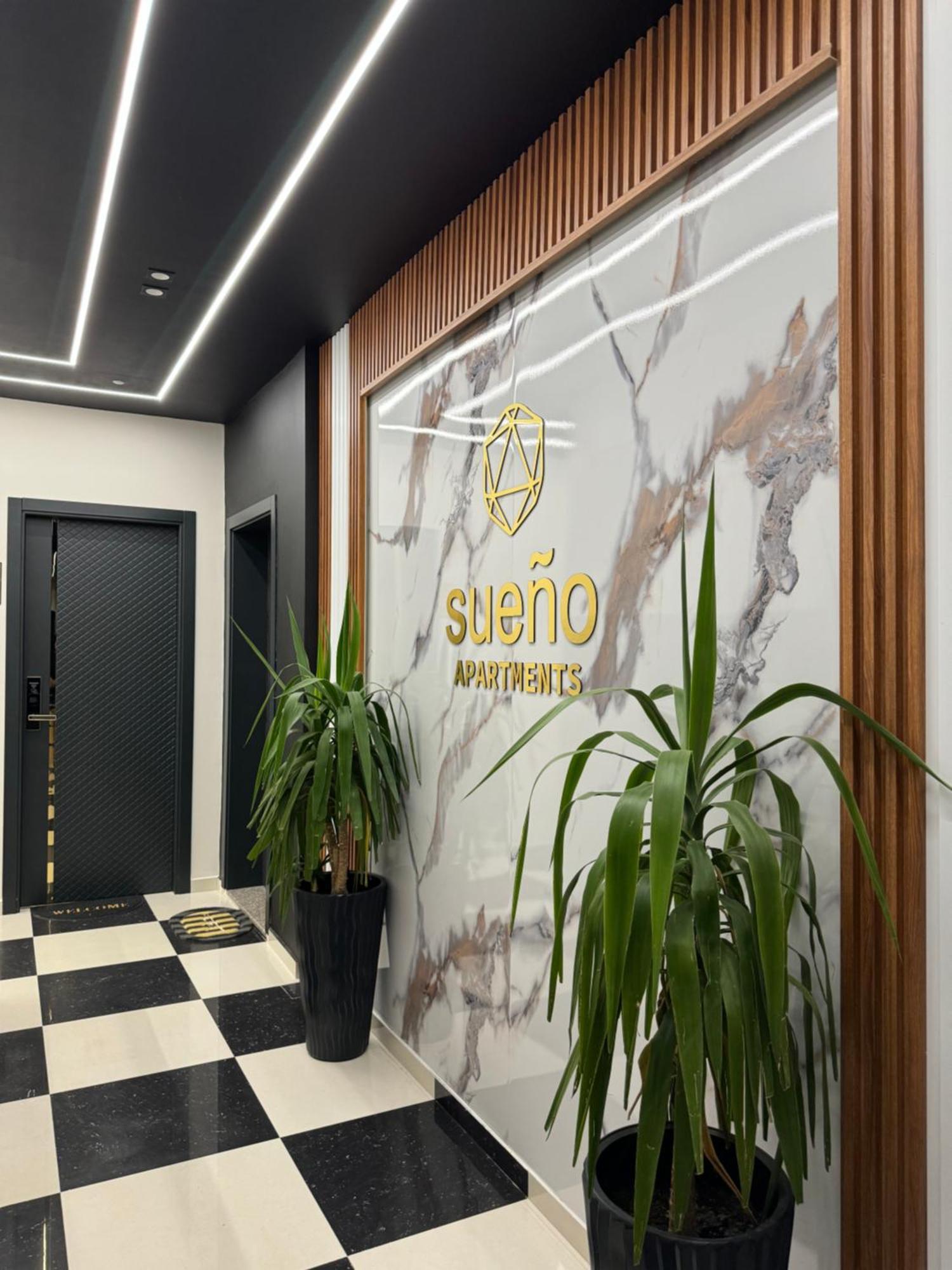 Sueno Apartments & Suites ティラナ エクステリア 写真
